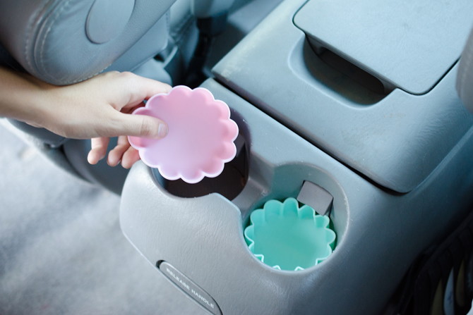                 11 Amazing Hacks to Keep Your Car Clean and Organized
                