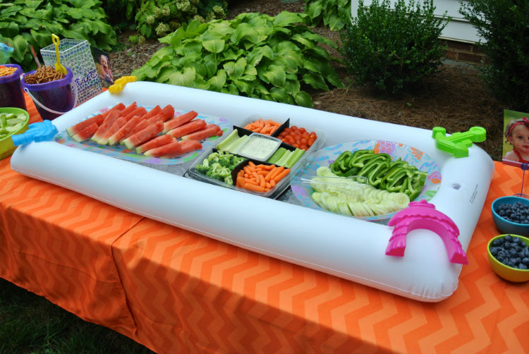 24 Brilliant Backyard Party Ideas