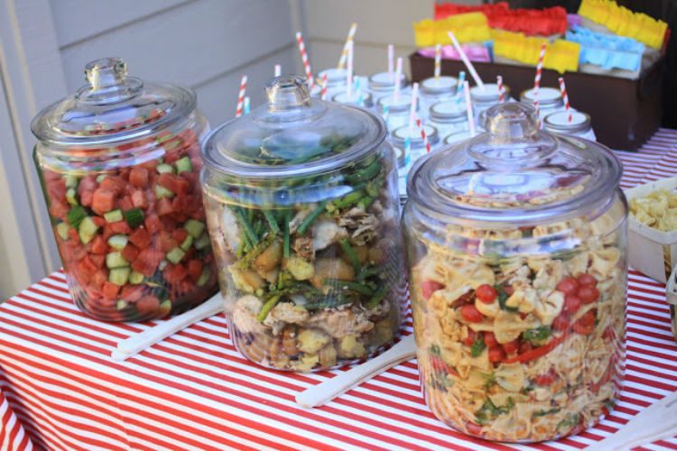 Backyard Party Ideas 24 brilliant backyard party ideas - the krazy coupon lady Backyard Party Ideas 24 brilliant backyard party ideas - the krazy coupon lady