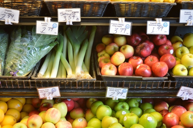 Shop for or deliver groceries with Instacart.