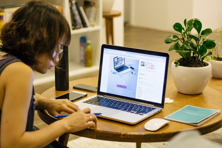 Earn up to $300 ($100 per month) testing websites with TryMyUI.