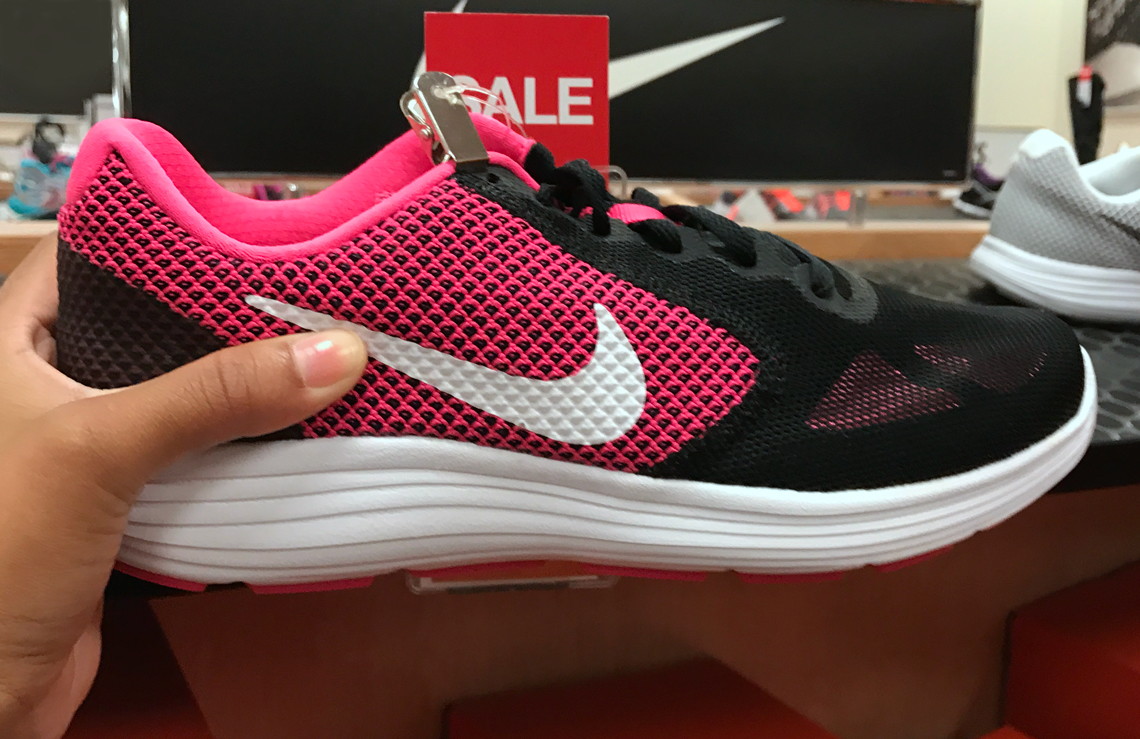 jcpenney womens nike sneakers