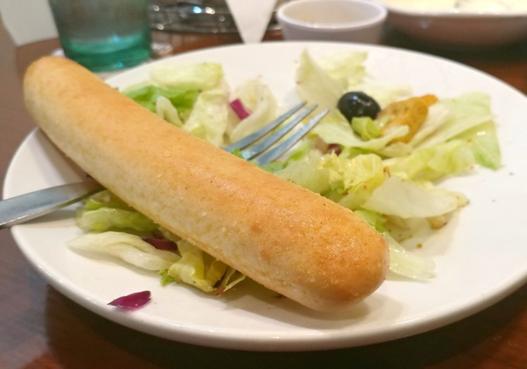 25 Olive Garden Secrets From Your Server That Ll Save You Serious You Can Order Online And Pick Up In The But Won T Get Best Value 25 Olive Garden