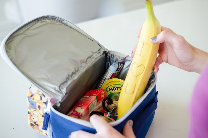 School Lunch Ideas - Back to School Kid's favorite lunches. This list is the best. Pin it now and make them later.