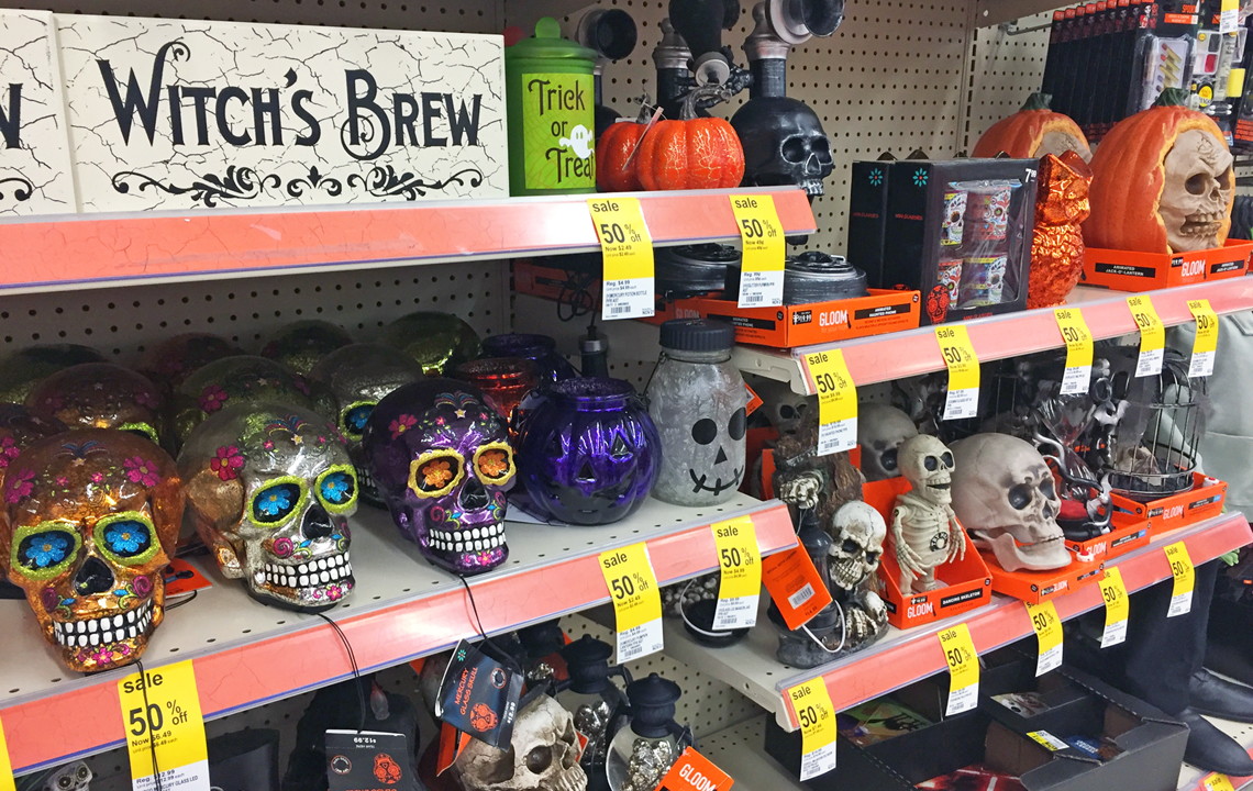 70 Off Halloween Decor Clearance At Walgreens The Krazy Coupon