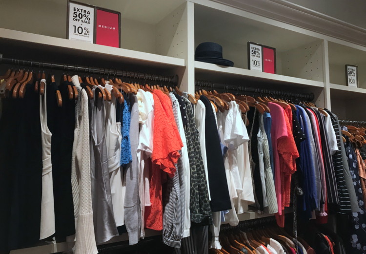 Banana-Republic-Sale-102817a-750x520.jpg