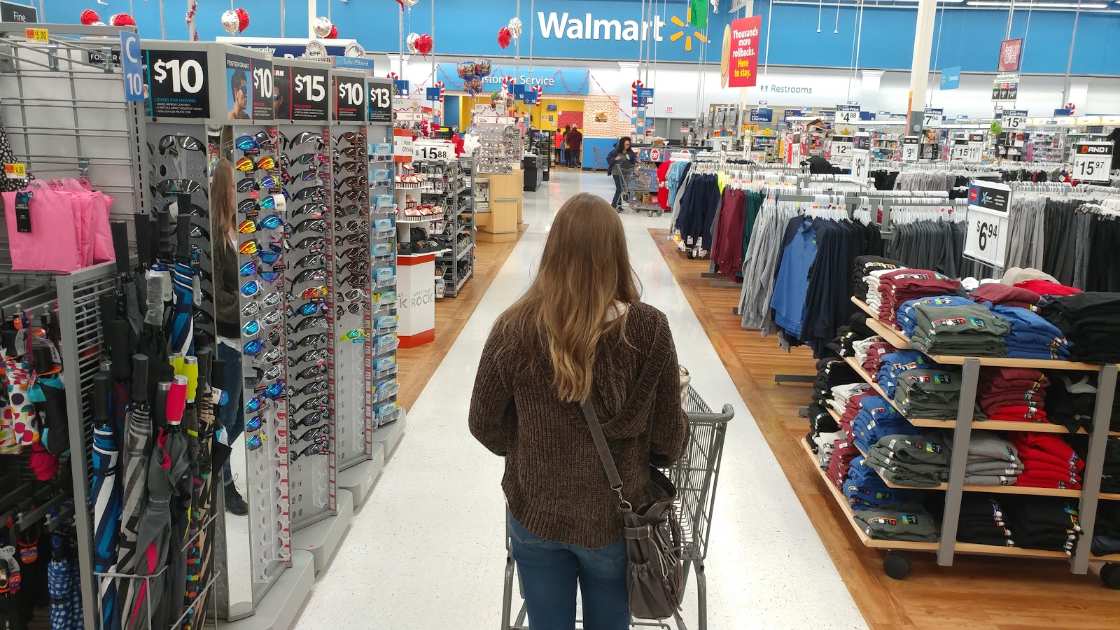 28 Little-Known Walmart Secrets from a Store Manager