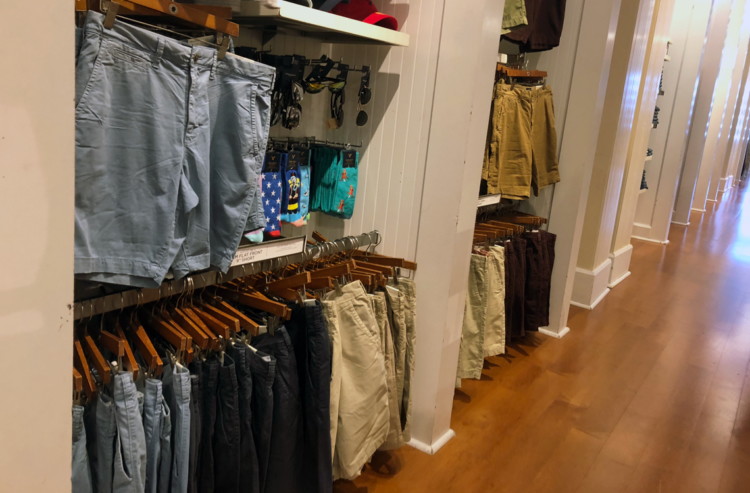 american-eagle-bogo-shorts-053118k-1527782871-750x493.jpg