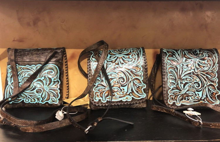 macys-patricia-nash-handbags-61518d-1529095592-750x484.jpg