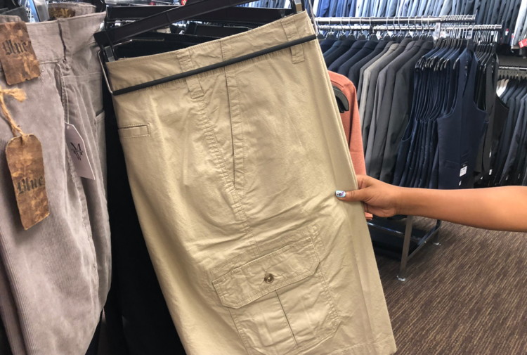 mens-warehouse-cargo-shorts-062718f-1530132986-750x505.jpg