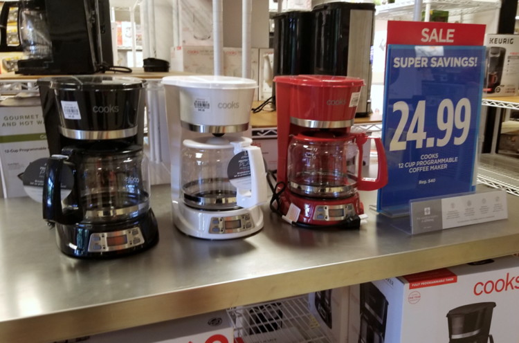 jcpenney-cooks-blender-coffee-maker-072018f-1532119730-750x496.jpg
