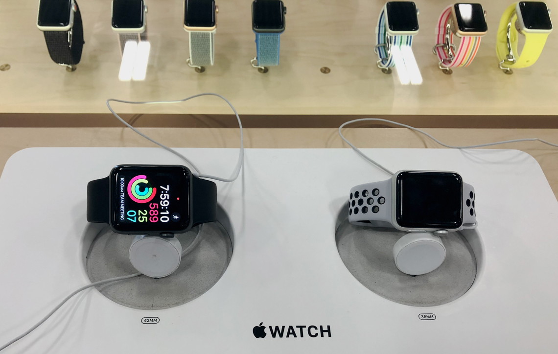 best-buy-apple-watch-081818d-1534522627.jpg