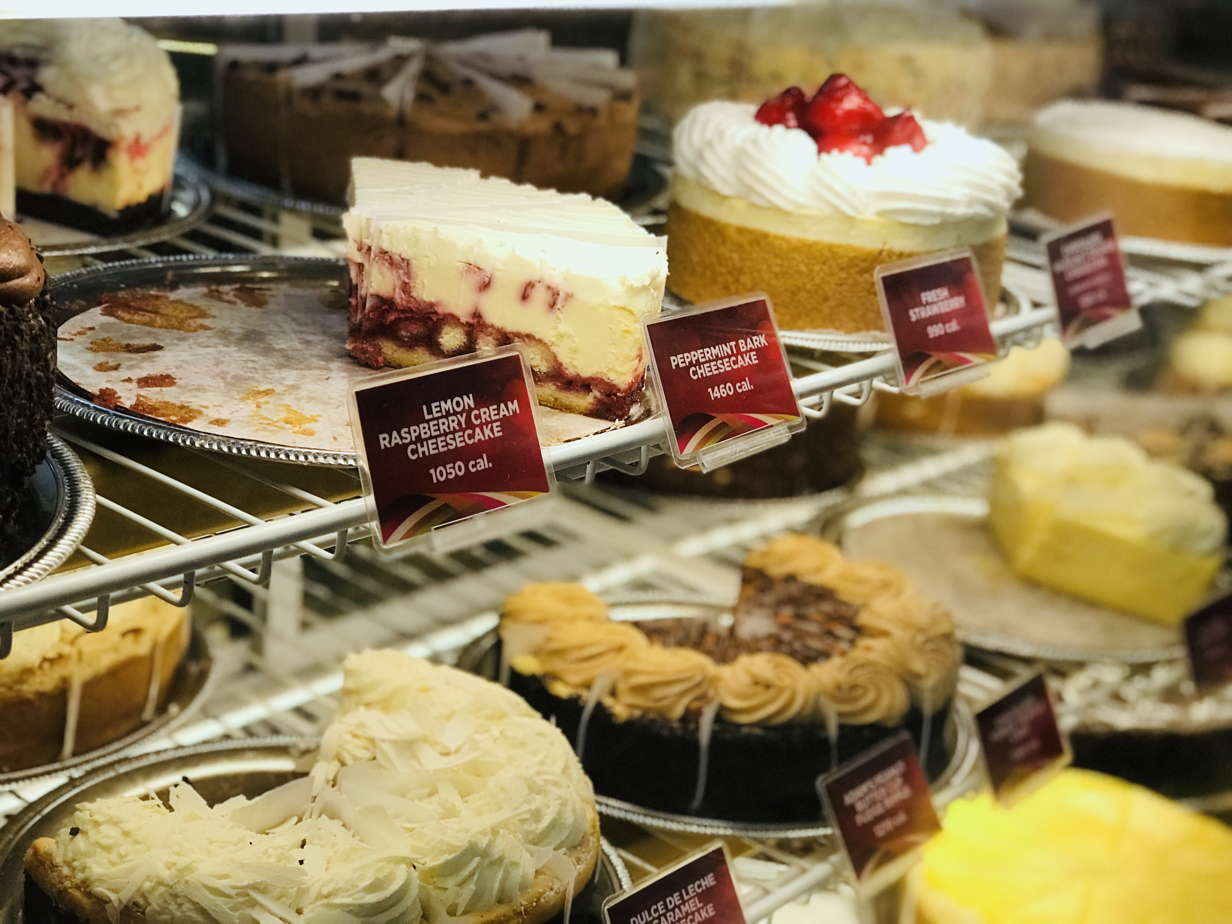 14 Savings Hacks for the Cheesecake Factory That'll Excite Your Friends - The Krazy