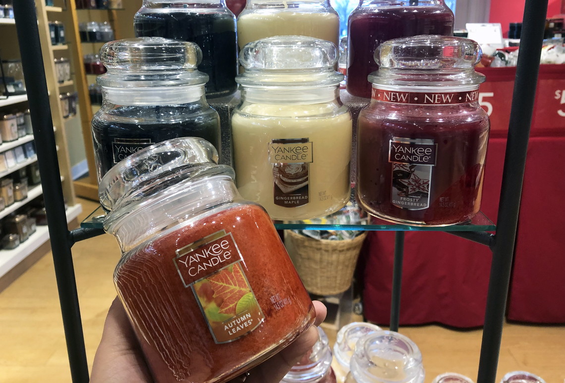 yankee-candle-medium-jar-candles-1319c-1546534677.jpg