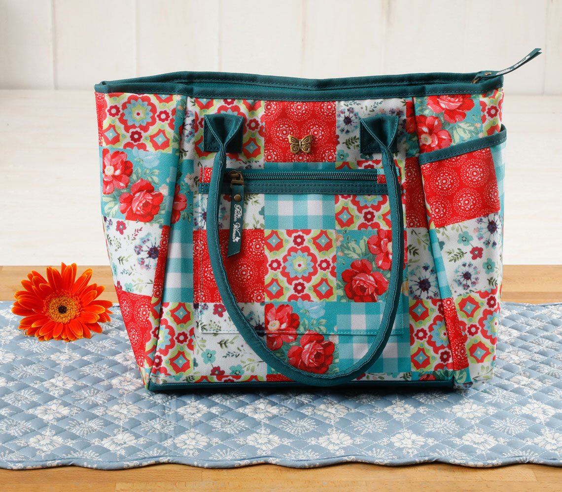 walmart-pioneer-woman-lunch-tote-091819-1568850420.jpg
