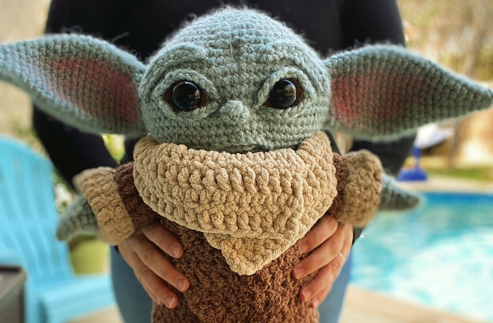 baby-yoda-crocheted-feat-1575924919.png