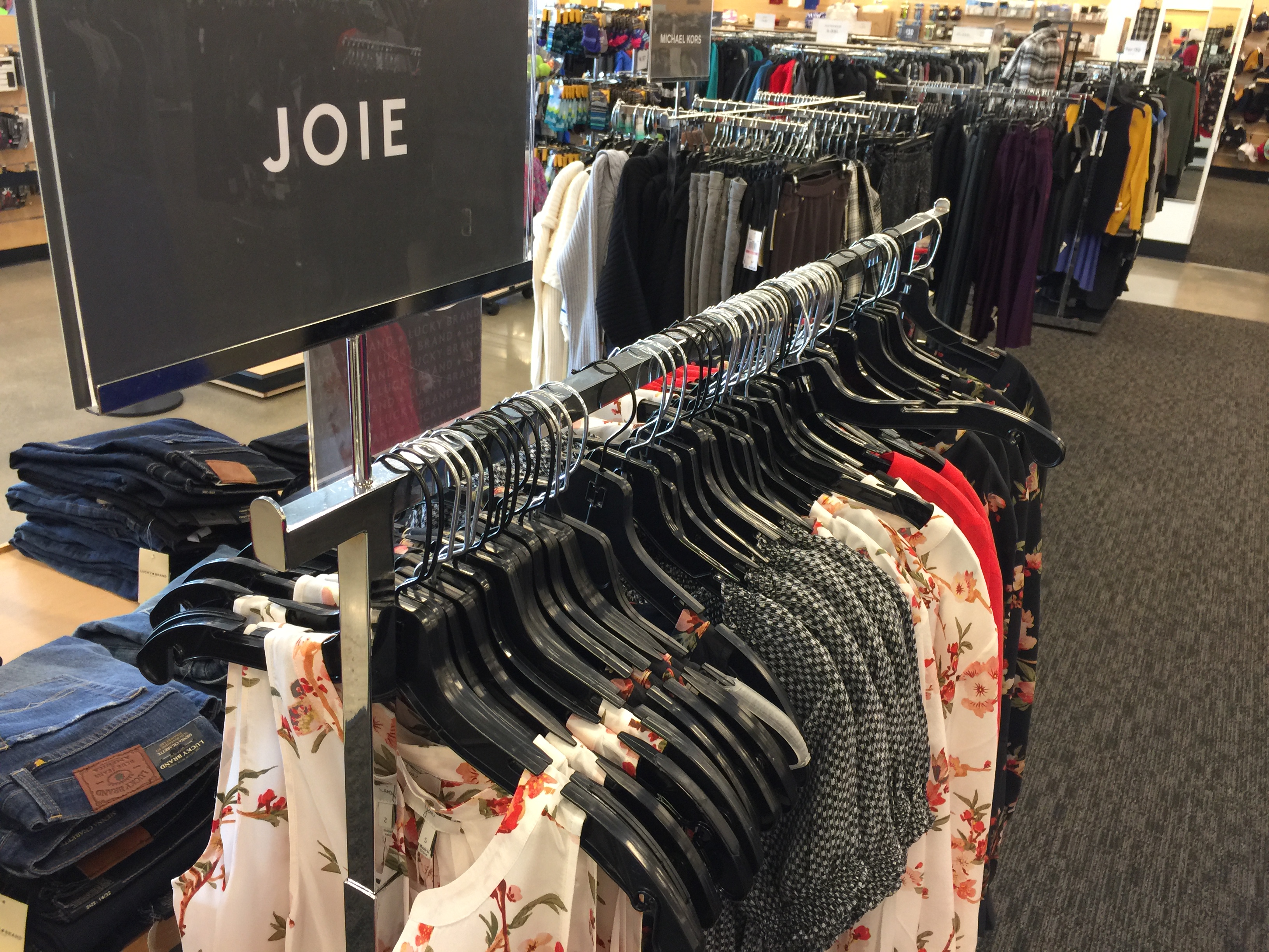 Nordstrom Rack Reopening With Weeklong 40 Off Sale The Krazy