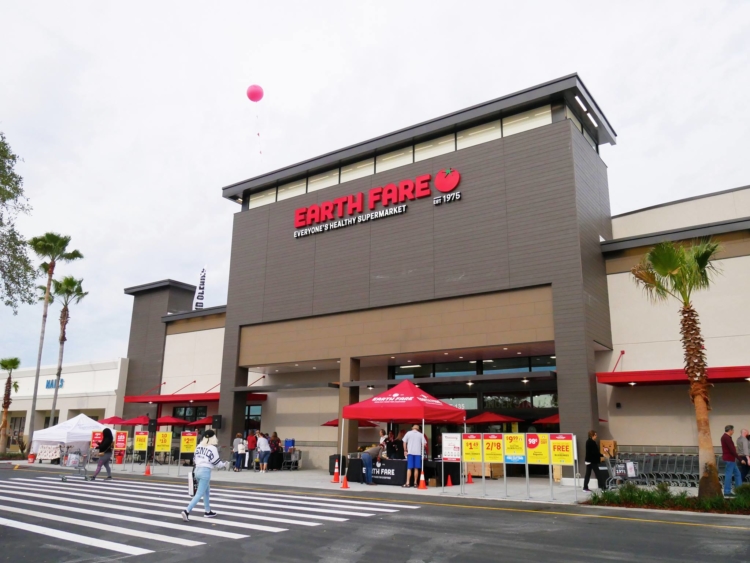 Earth Fare supermarket store front