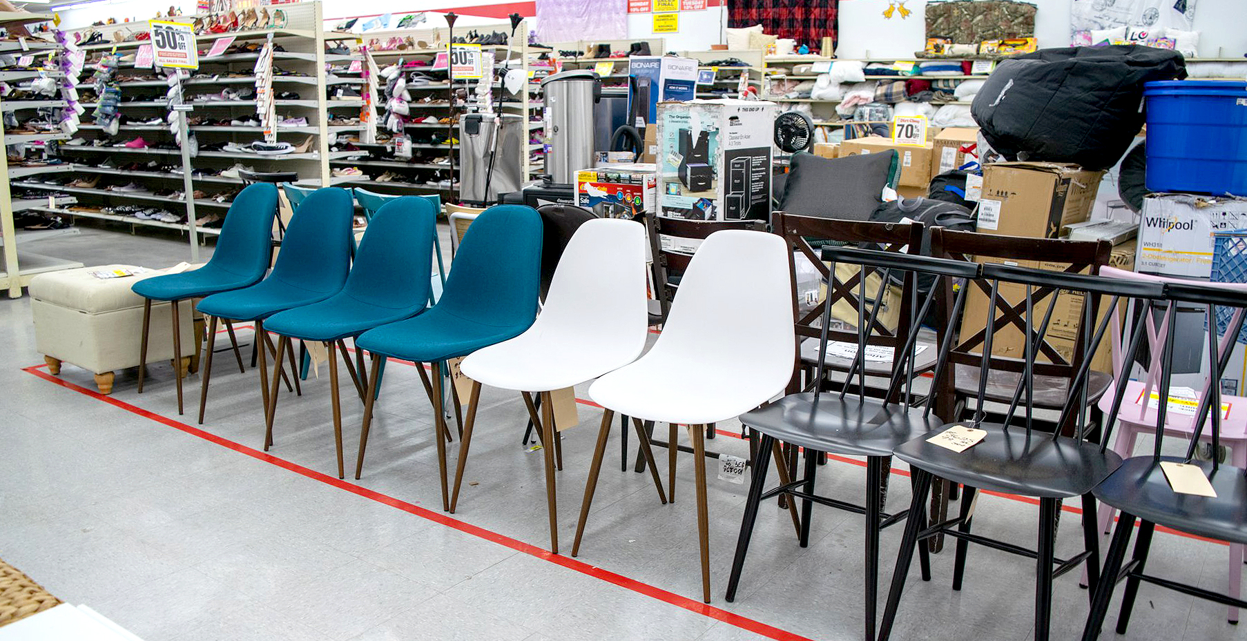 https://prod-cdn.thekrazycouponlady.com/wp-content/uploads/2021/10/find-target-salvage-store-chairs-feature-1674063575-1674063575.jpg