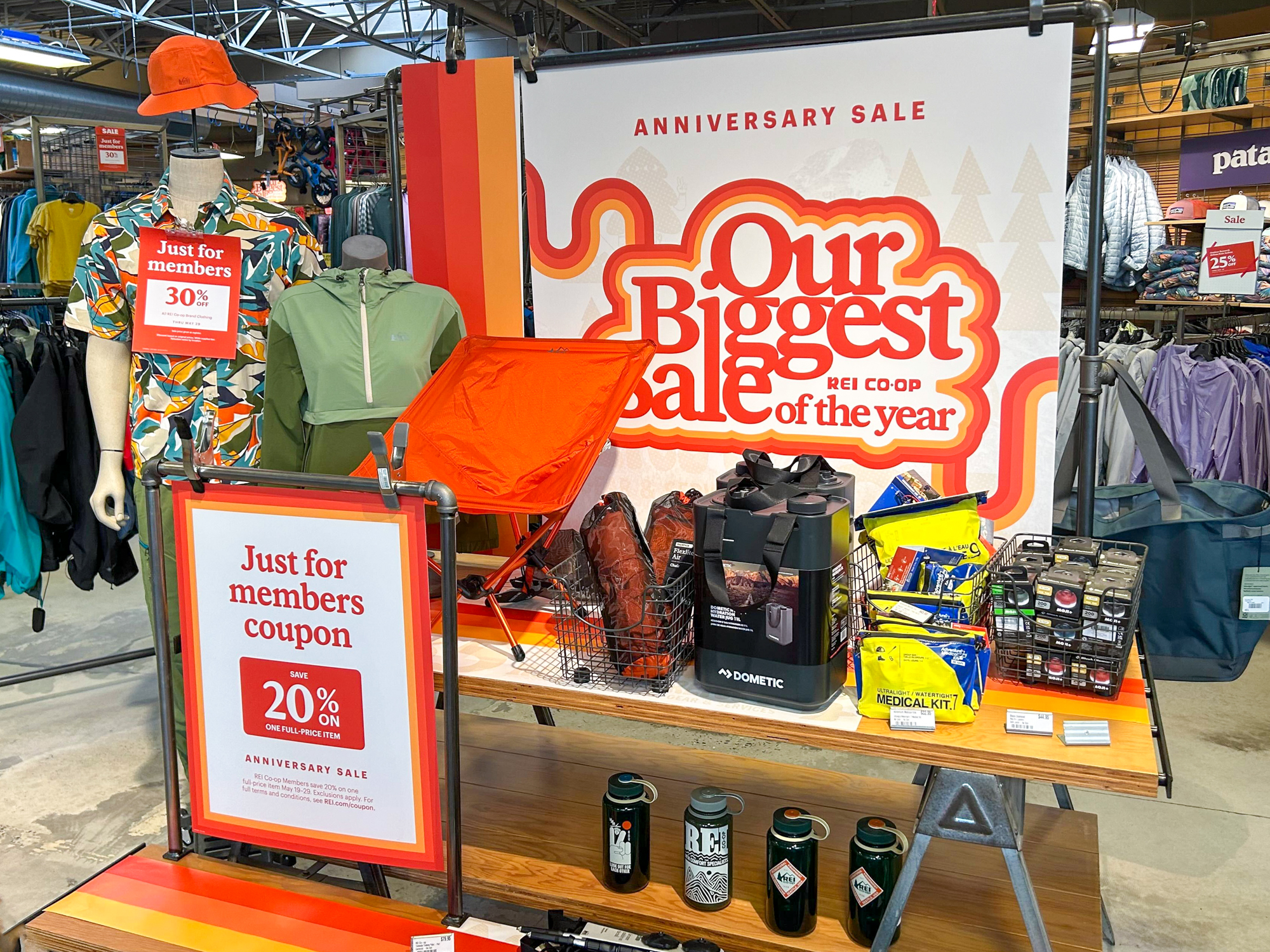 https://prod-cdn.thekrazycouponlady.com/wp-content/uploads/2023/05/rei-coop-store-anniversary-sale-biggest-sale-of-the-year-signage-kcl-02-1684934971-1684934971.jpg