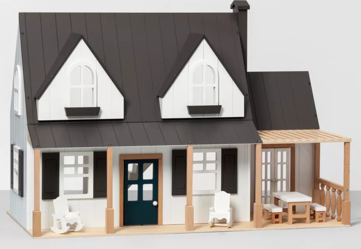 Toy Doll Farmhouse With Furniture