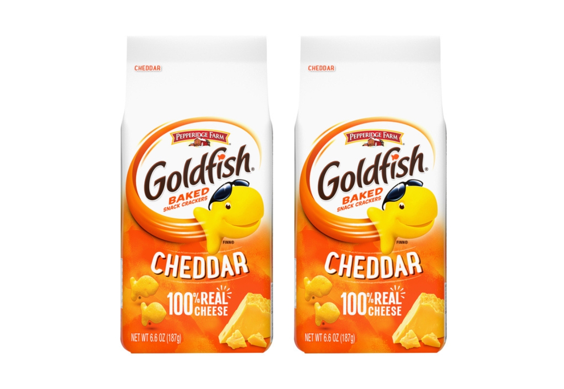 2 Goldfish Crackers
