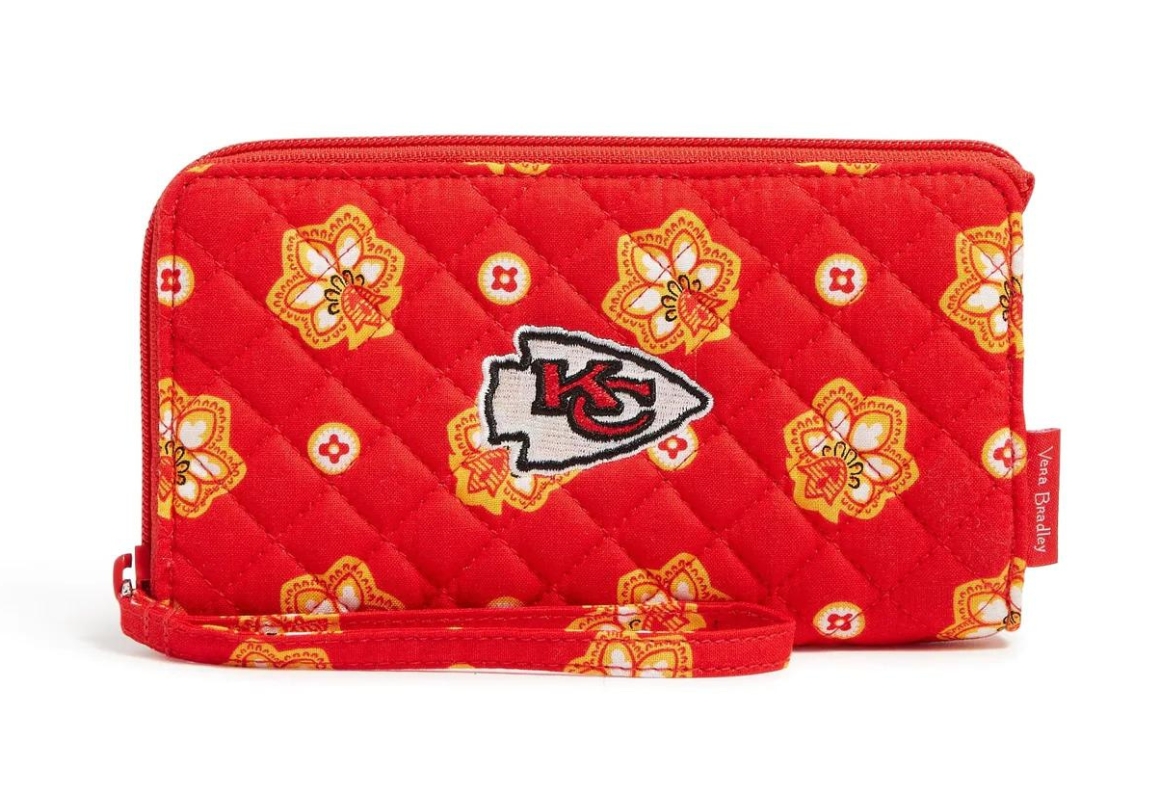 NFL teams up with Vera Bradley for new collection